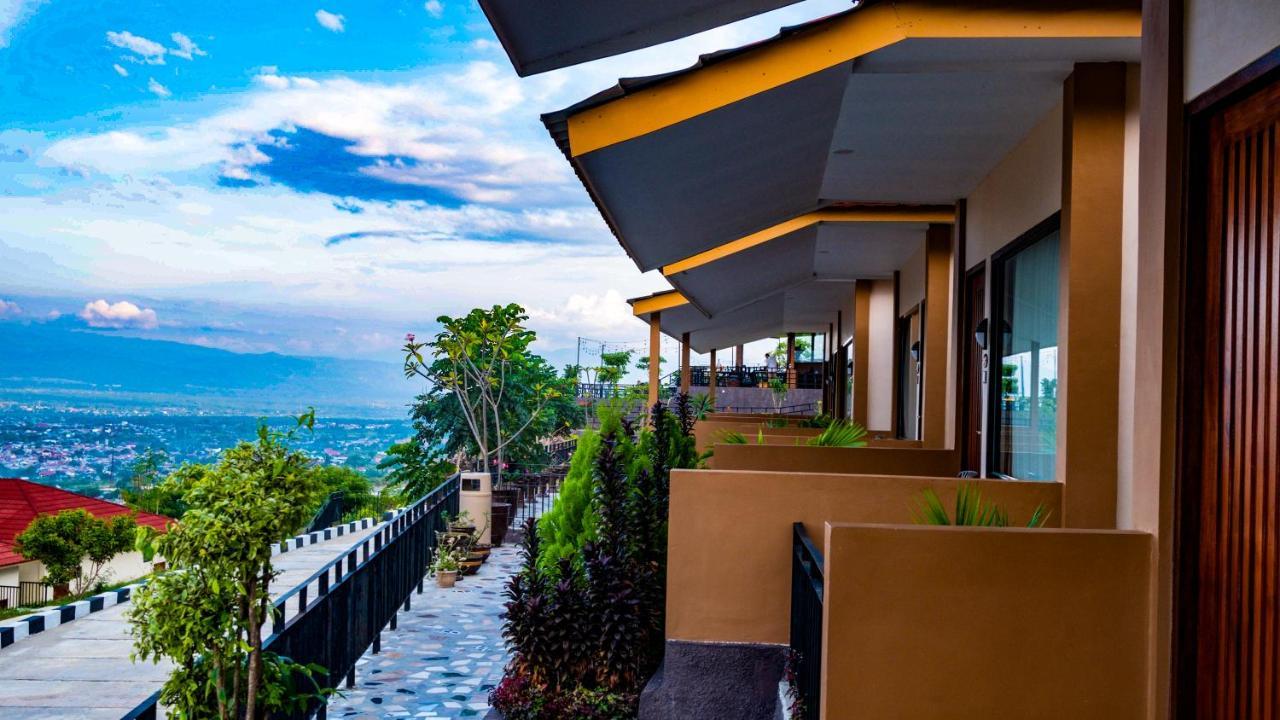 Bukit Indah Doda Hotel & Resorts Palu Exteriér fotografie