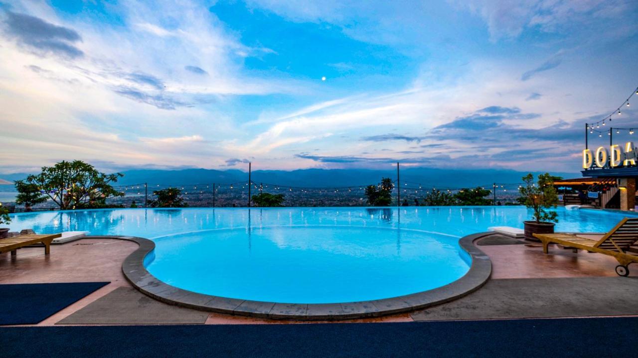 Bukit Indah Doda Hotel & Resorts Palu Exteriér fotografie