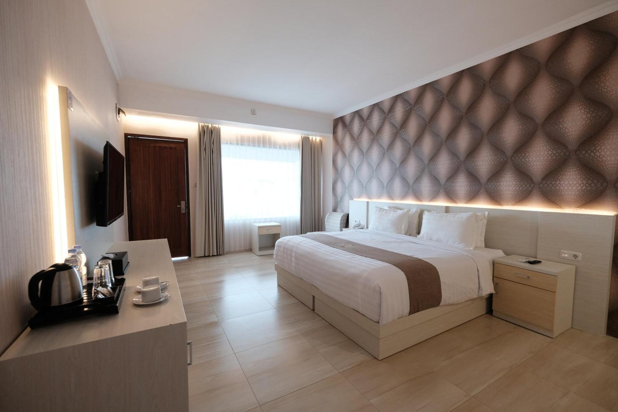 Bukit Indah Doda Hotel & Resorts Palu Pokoj fotografie
