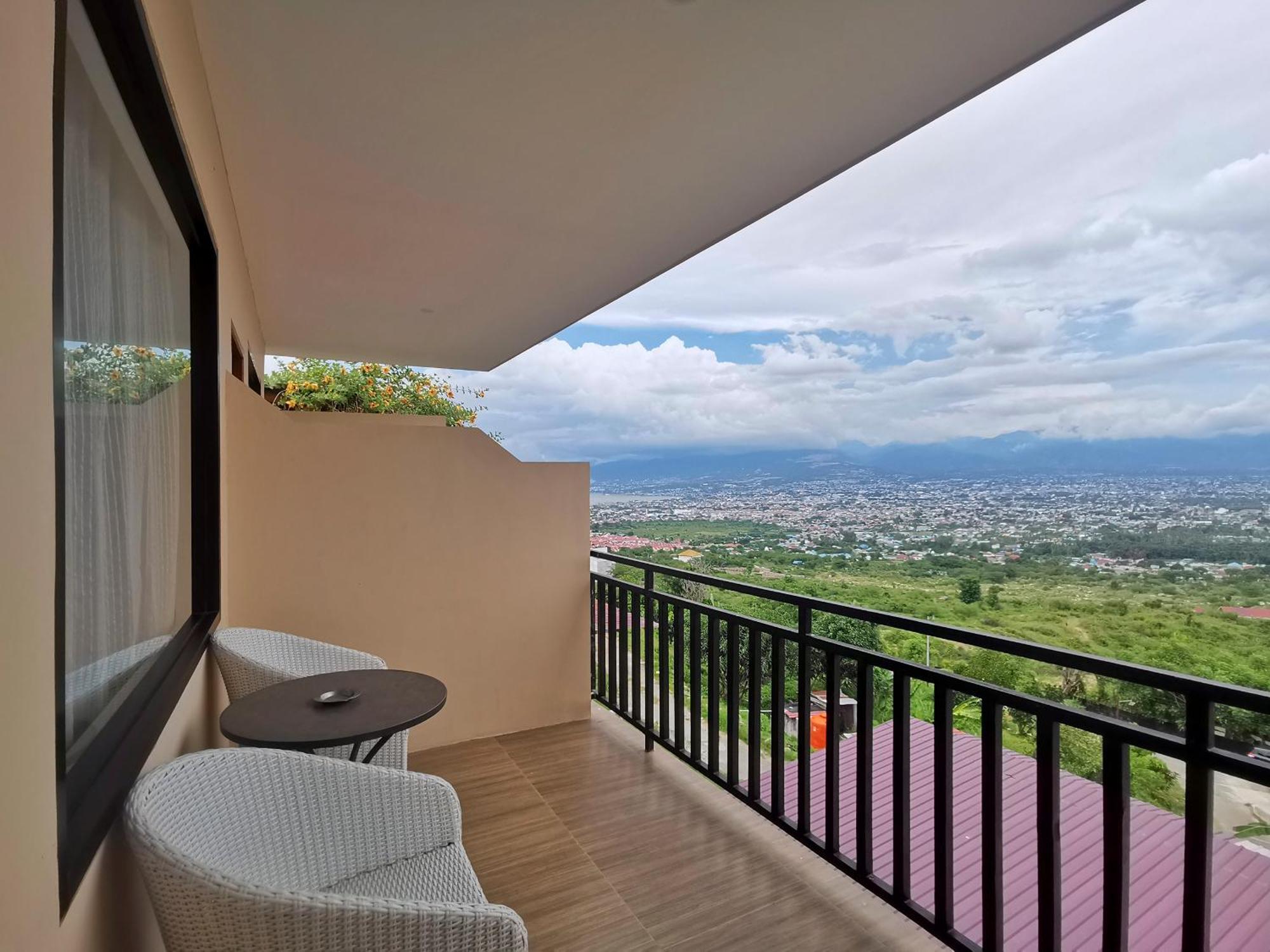 Bukit Indah Doda Hotel & Resorts Palu Exteriér fotografie